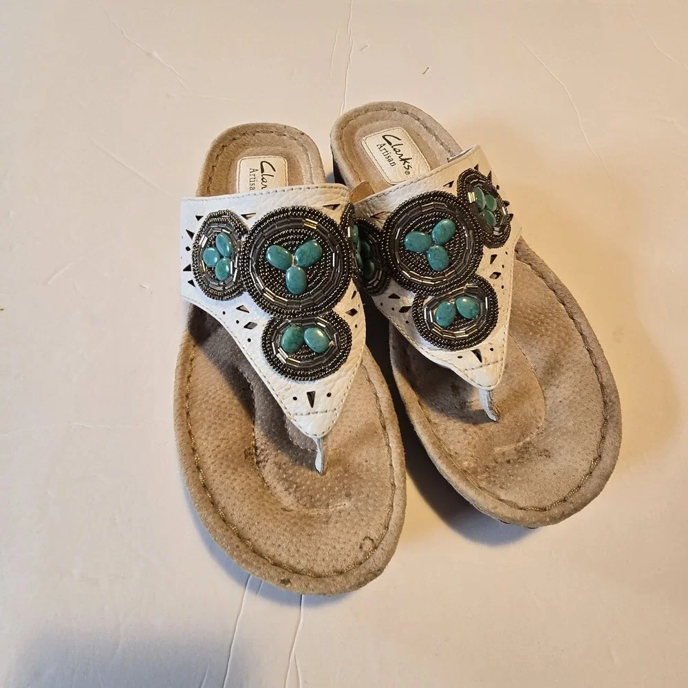 Clarks Artisan White Leather Flip Flop Thongs Sandals Womens 8M Turquoise Silver